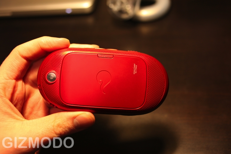 Illustration for article titled Ocean 2 Review (Verdict: A Great Phone If It Were 2007)